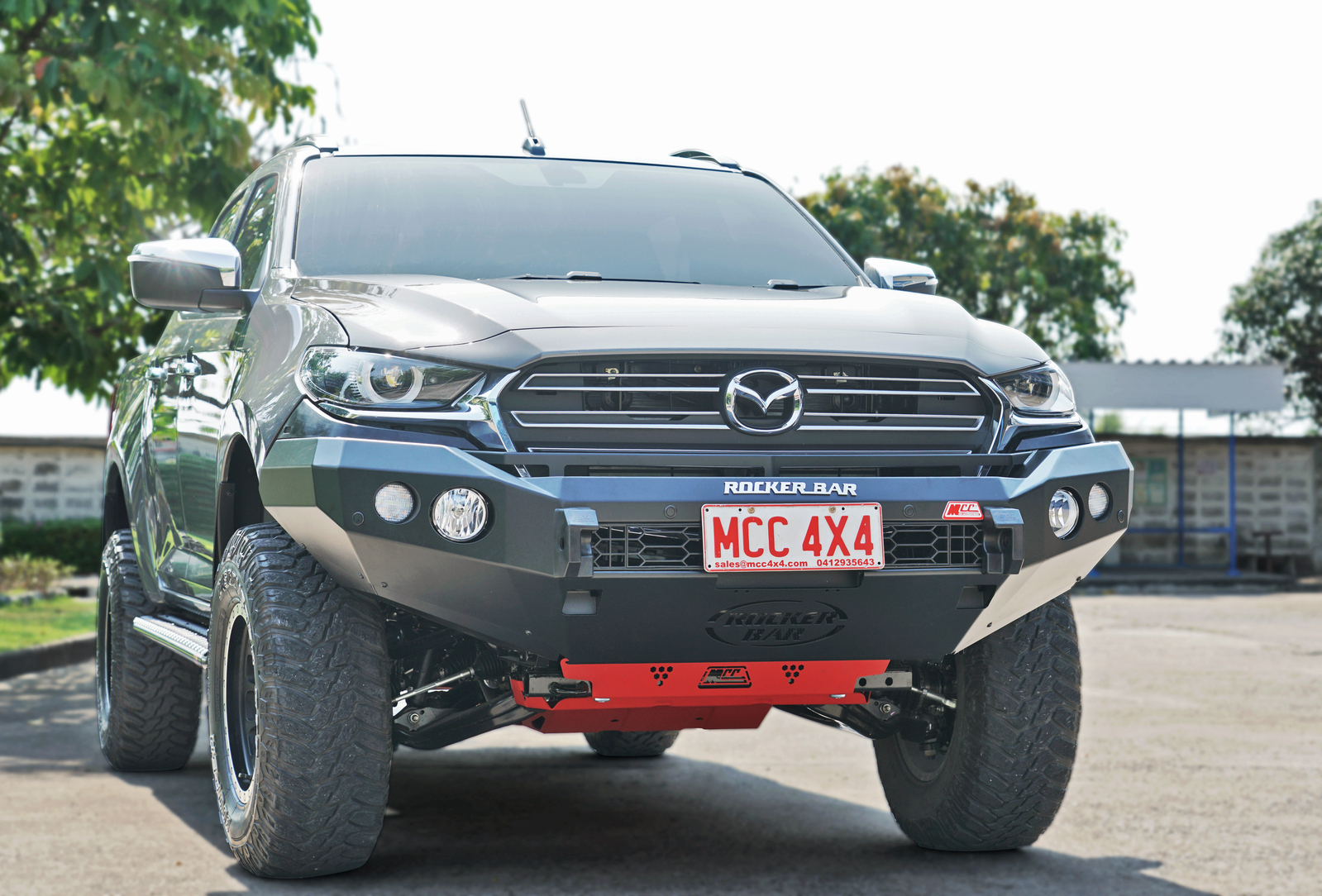 MCC NO LOOP ROCKER BAR W/FOGS (SQUARE LIGHTS) TO SUIT MAZDA BT50 2021 ON