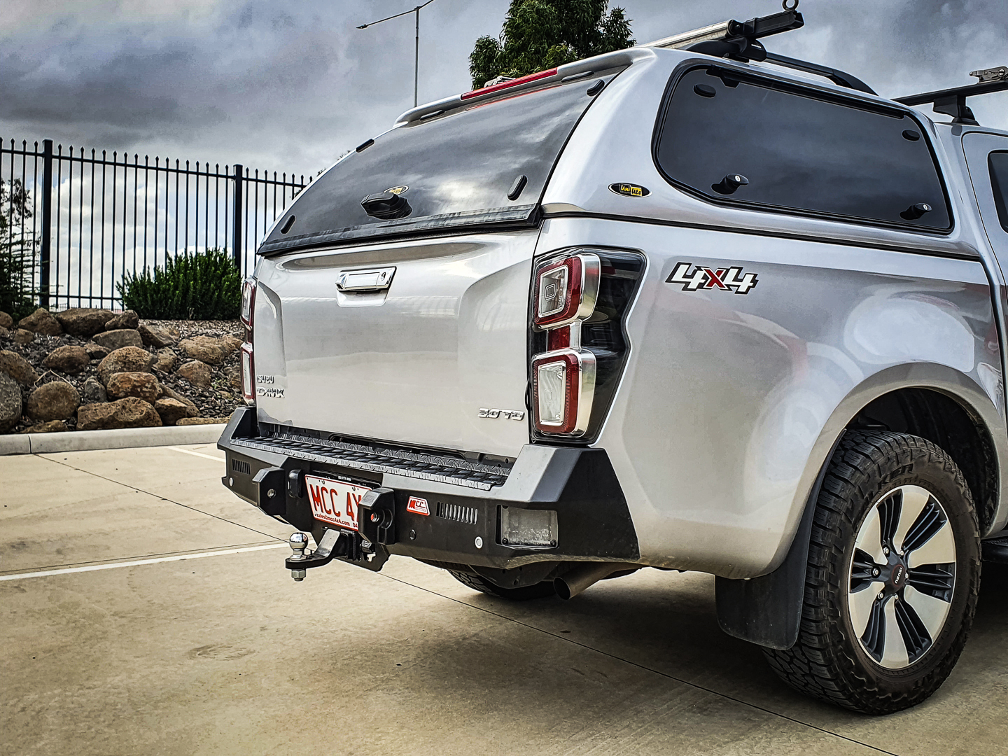 MCC ROCKER REAR BAR (LIGHTS INC) TO SUIT MAZDA BT50 2021 ON