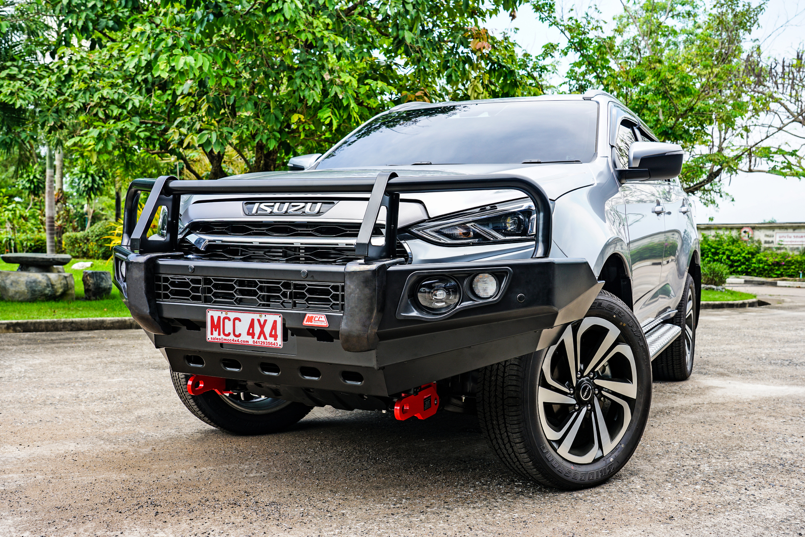 MCC FALCON A-FRAME BAR W/UBP & FOGS - ISUZU MUX 2021 ON