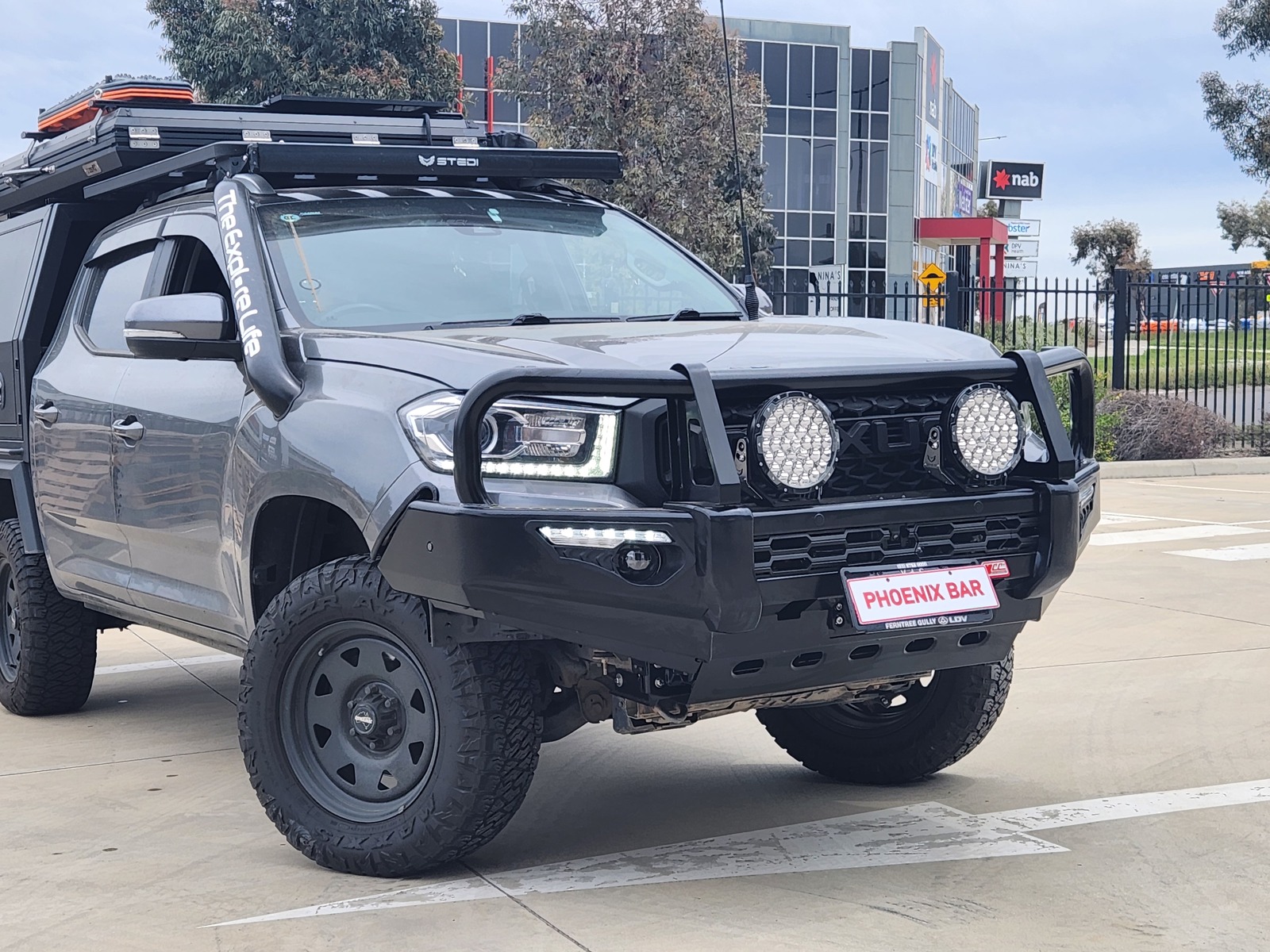 MCC PHEONIX A-FRAME BULLBAR W/UBP & FOGS - LDV T60 2018 ON
