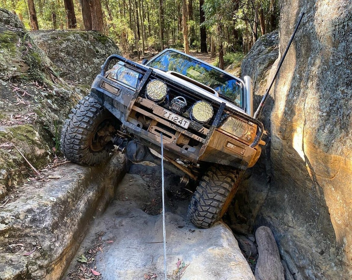 RUNVA 11XP PREMIUM WINCH WITH SYNTHETIC ROPE