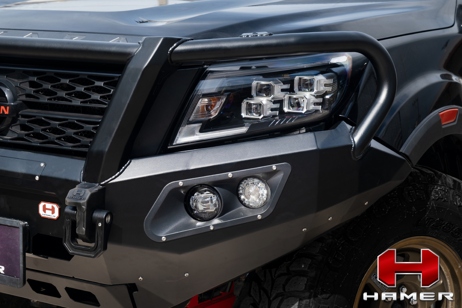 HAMER KING SERIES PLUS 3 LOOP BULL BAR TO SUIT NISSAN NAVARA (2021-ON)