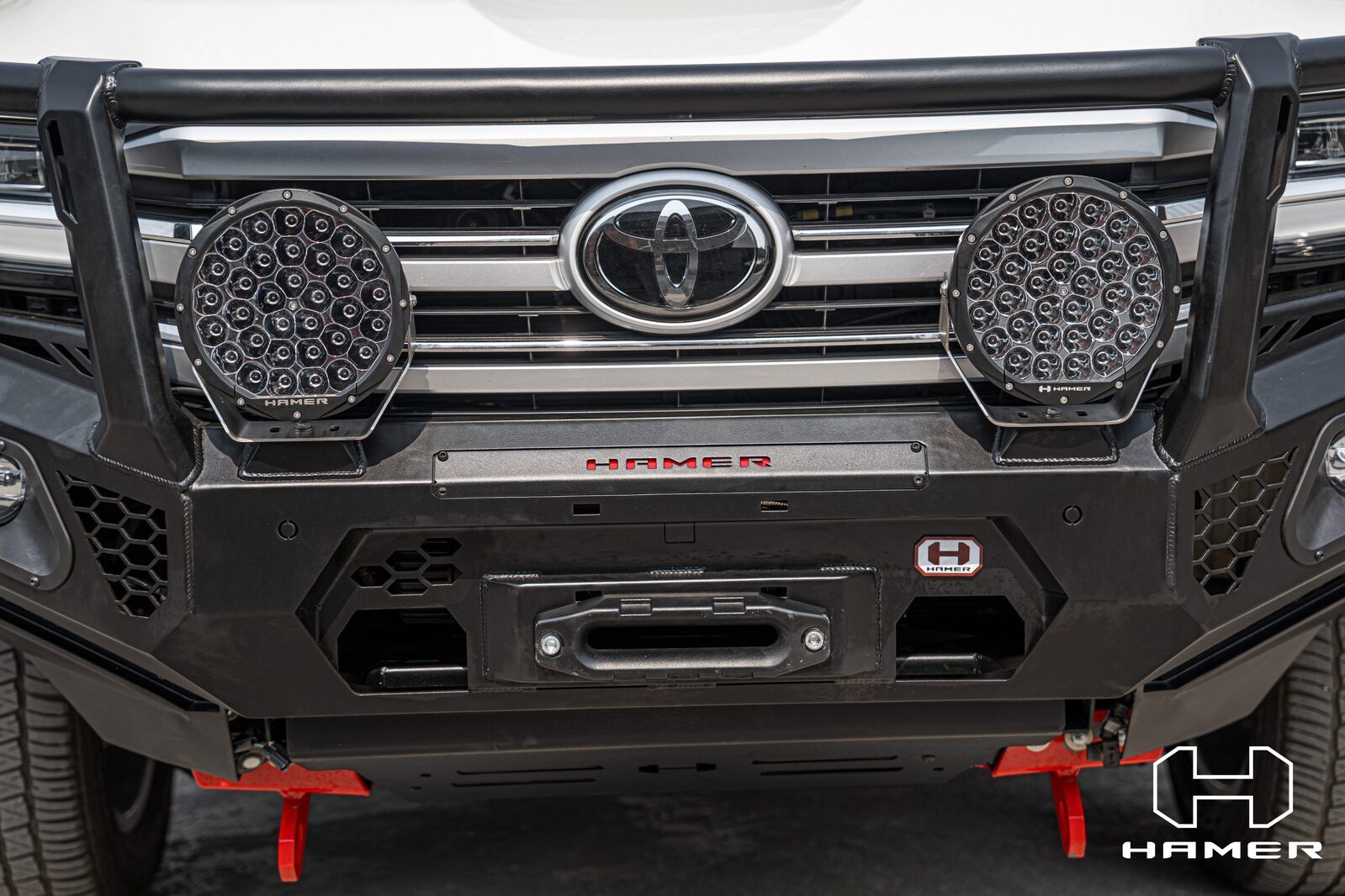 HAMER KING SERIES PLUS 3 LOOP BULL BAR TO SUIT TOYOTA LAND CRUISER 300 SERIES (2021-ON)