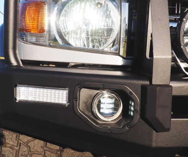 OXLEY BULL BAR (INC. TOW POINTS & FOGS) TO SUIT SINGLE CAB TOYOTA LAND CRUISER 70 SERIES (2017-2023)