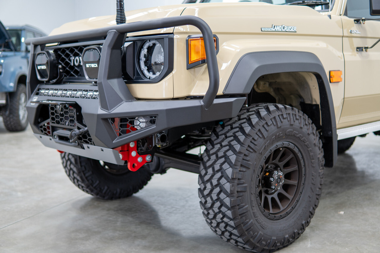 OFFROAD ANIMAL TORO BULL BAR TO SUIT DUAL CAB FACELIFT 70 SERIES TOYOTA LAND CRUISER (2024-ON)