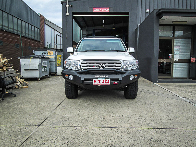 MCC ROCKER BARS TO SUIT TOYOTA LANDCRUISER 200 SERIES 2007-2015