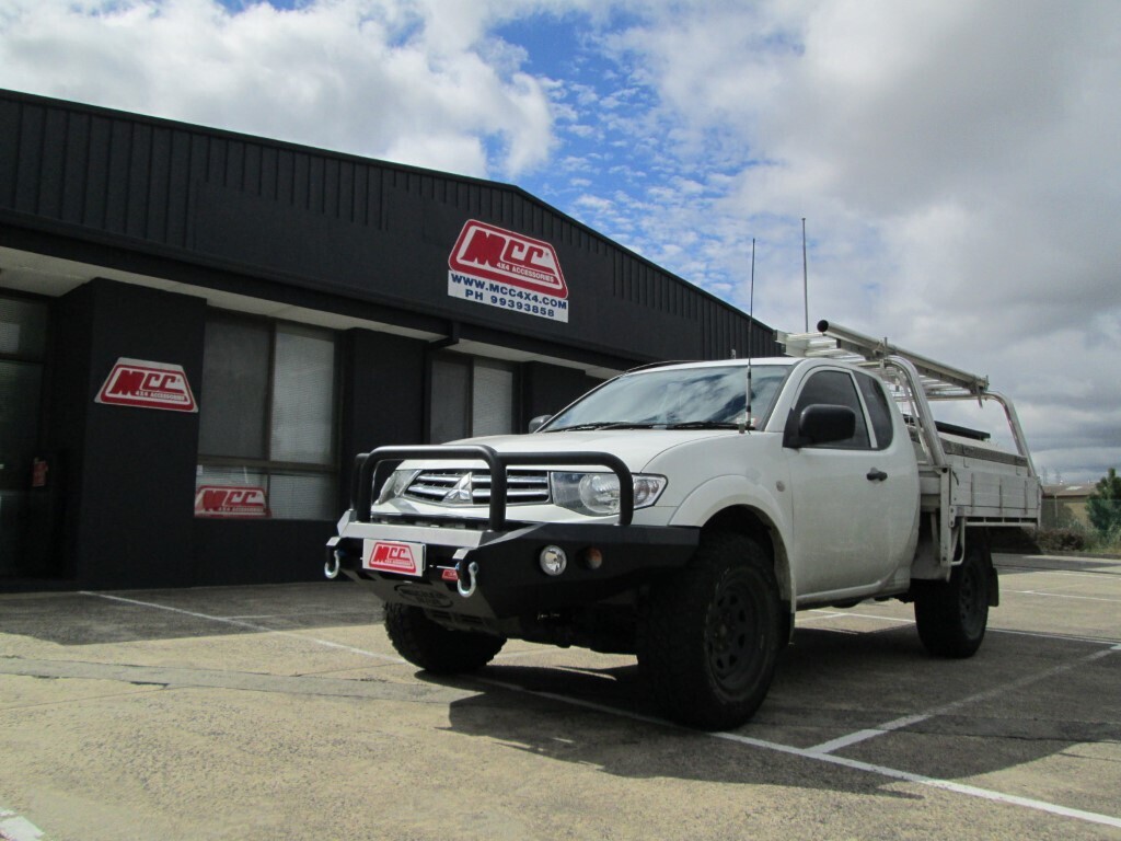 MCC 'FALCON A-FRAME' BULL BAR TO SUIT MITSUBISHI TRITON MN & ML / CHALLENGER PB/PC (2009-2015)