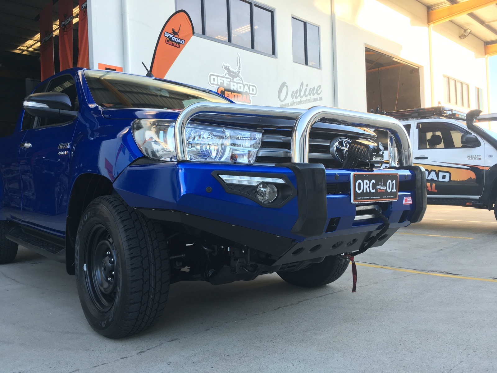 MCC PHEONIX STAINLESS TRIPLE/SINGLE LOOP BARS TO SUIT TOYOTA HILUX REVO (MK8)/ROCCO 2016 - 2020