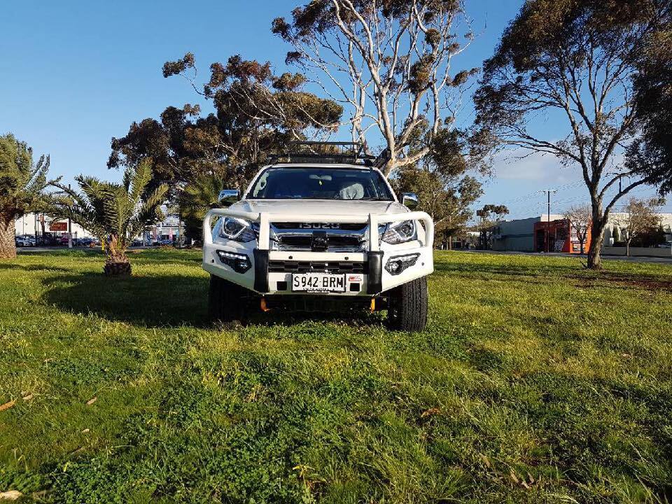 MCC PHOENIX A-FRAME W/FOGS - ISUZU DMAX / MUX 2017 - 2020