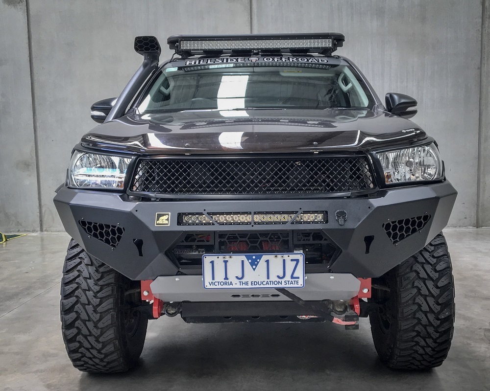 Offroad Animal Predator Bull Bar To Suit Toyota Hilux N80 (2015-2020)