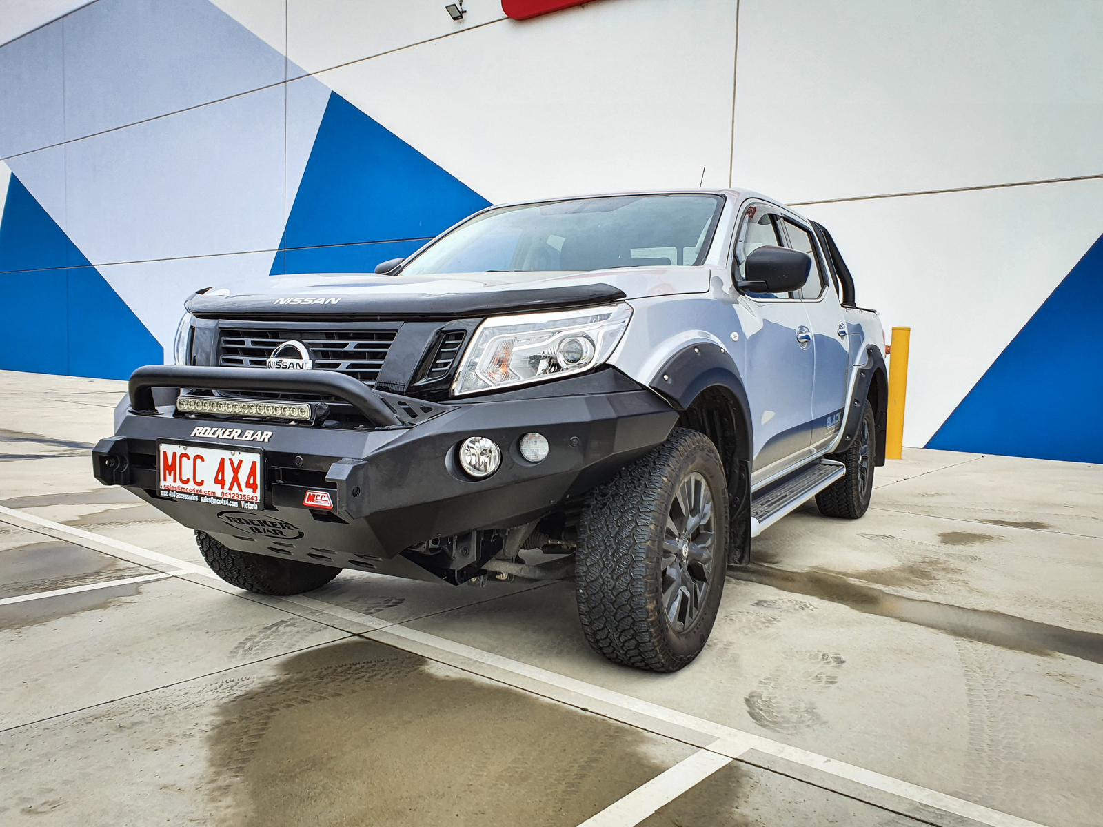 MCC ROCKER LOW LOOP W/ FOG & PLATES TO SUIT NISSAN NAVARA NP300 06/2015-ON