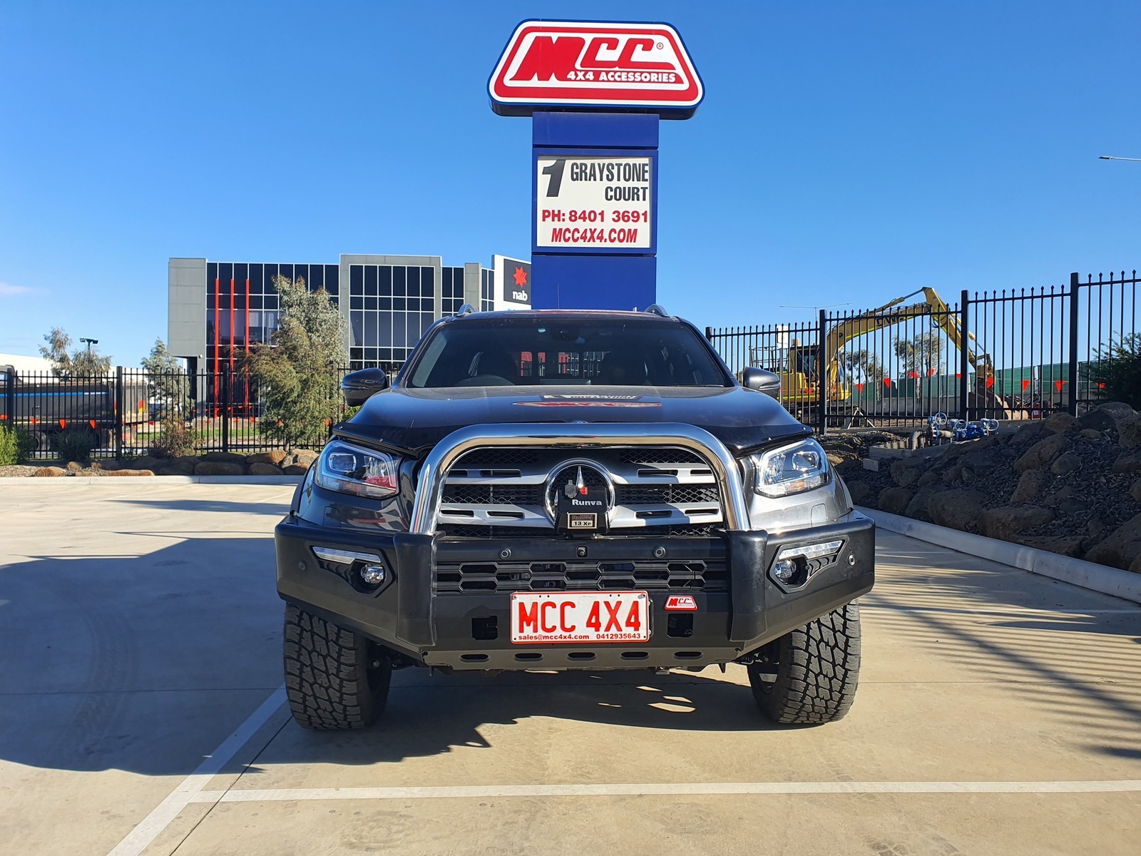 MCC PHOENIX STAINLESS 3 LOOP BAR W/ STAINLESS SINGLE LOOP,FOGS & PLATES TO SUIT MERCEDES X-CLASS 07/17-20