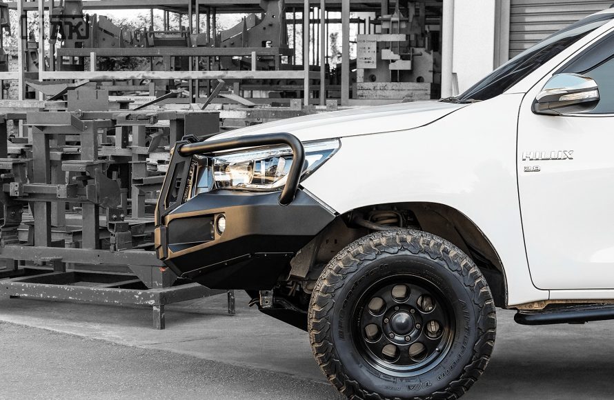 PIAK ELITE POST BAR TO SUIT TOYOTA HILUX (2017-2019)
