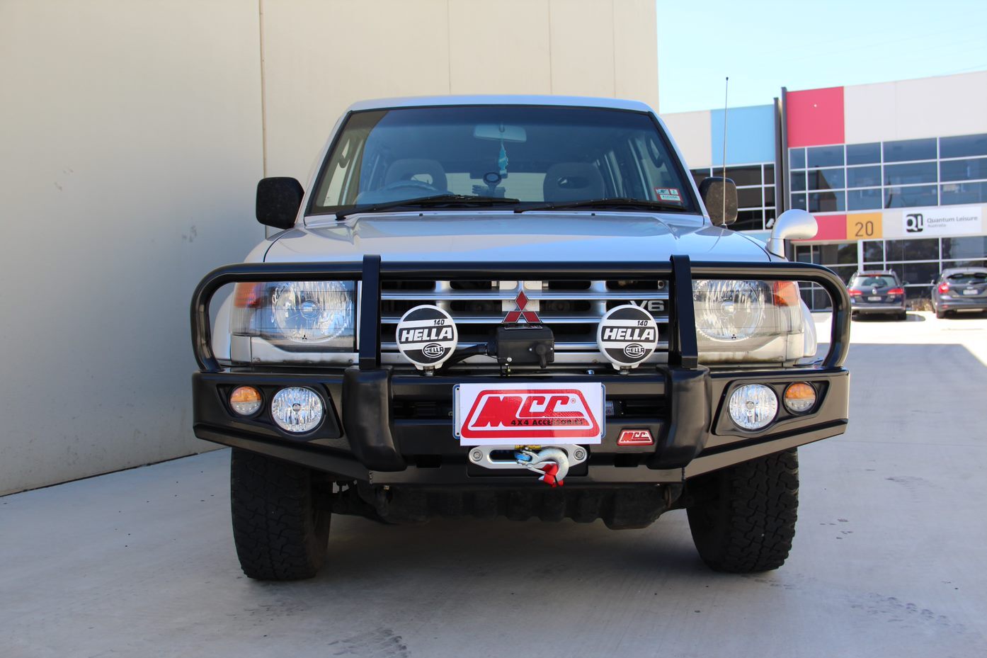 MCC FALCON A-FRAME (NO FOGS) TO SUIT MITSUBISHI PAJERO (NH-NL) 1991-2000