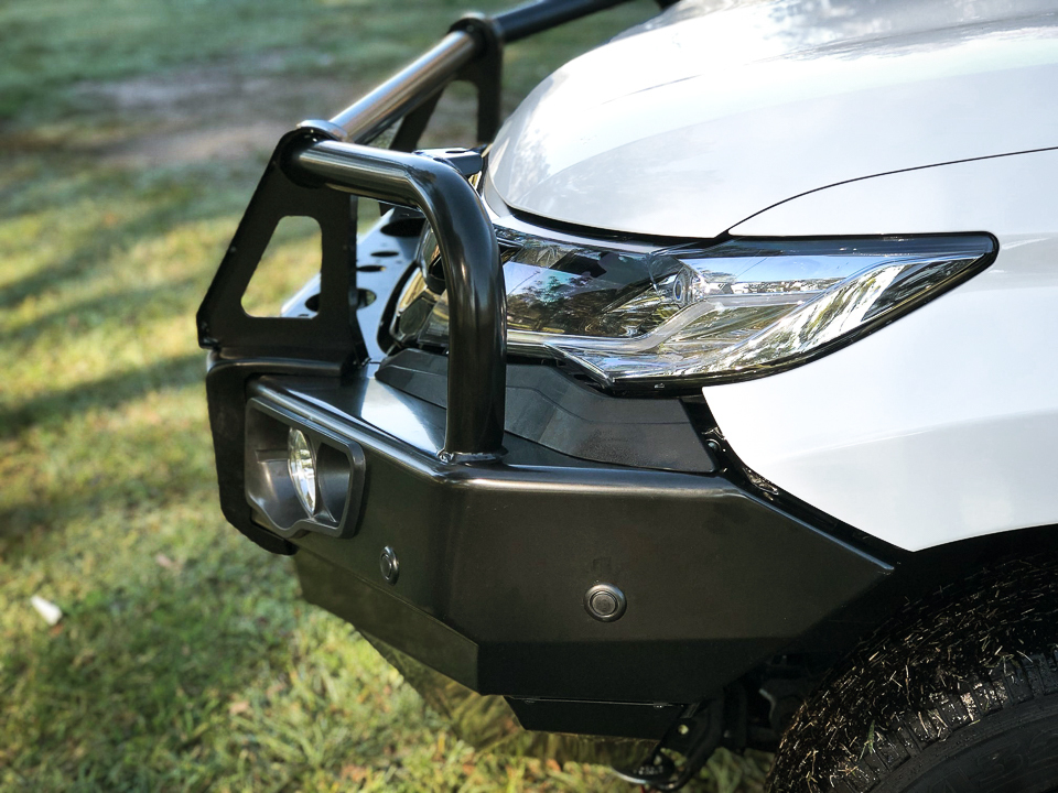 MCC FALCON A-FRAME BULLBAR W/FOGS AND PLATE TO SUIT MITSUBISHI PAJERO SPORT 2020 ON