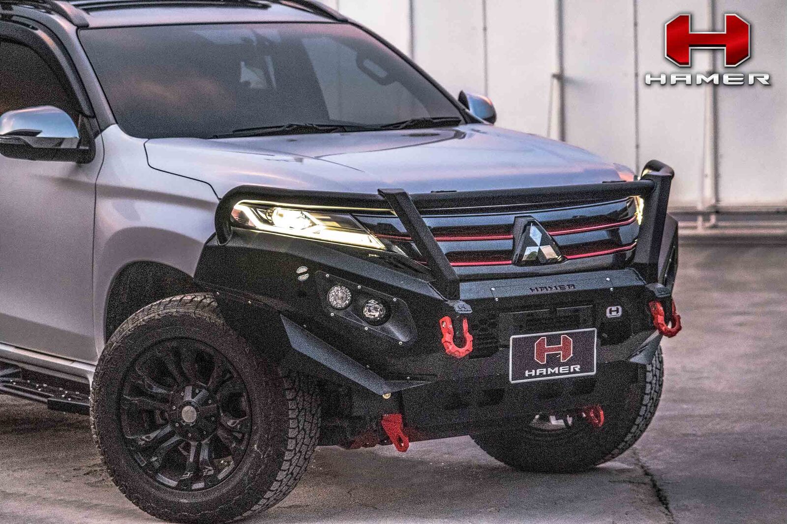 HAMER KING SERIES PLUS 3 LOOP BULL BAR TO SUIT MITSUBISHI PAJERO SPORT QF (2020-ON)