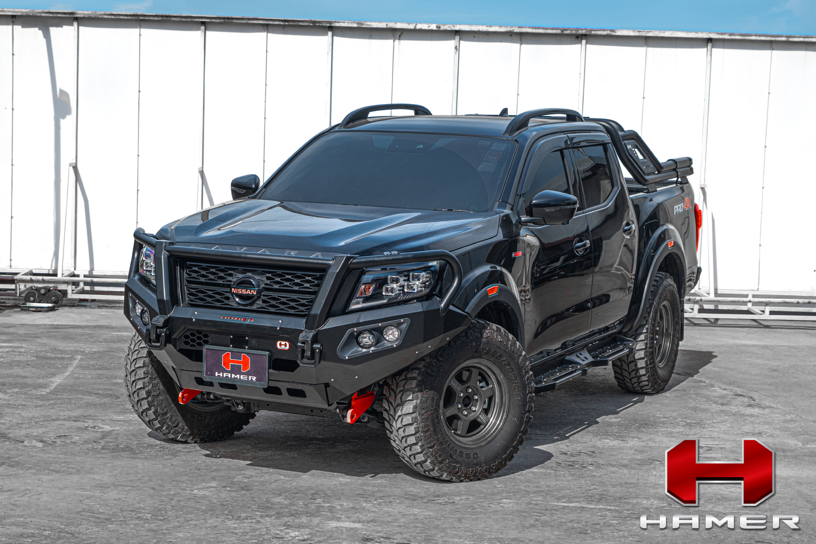 HAMER KING SERIES PLUS 3 LOOP BULL BAR TO SUIT NISSAN NAVARA (2021-ON)