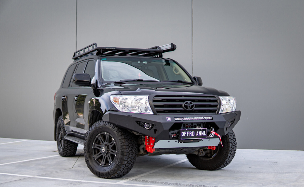 Offroad Animal Predator Bull Bar To Suit Toyota Land Cruiser 200 Series (2008-2014)