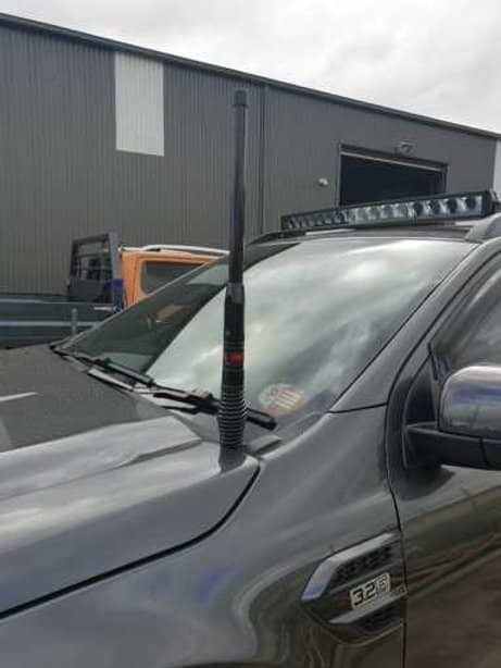 GMF 4X4 UHF ANTENNA BONNET BRACKET (DRIVER SIDE) TO SUIT FORD RANGER, RAPTOR & EVEREST (2011-2021)