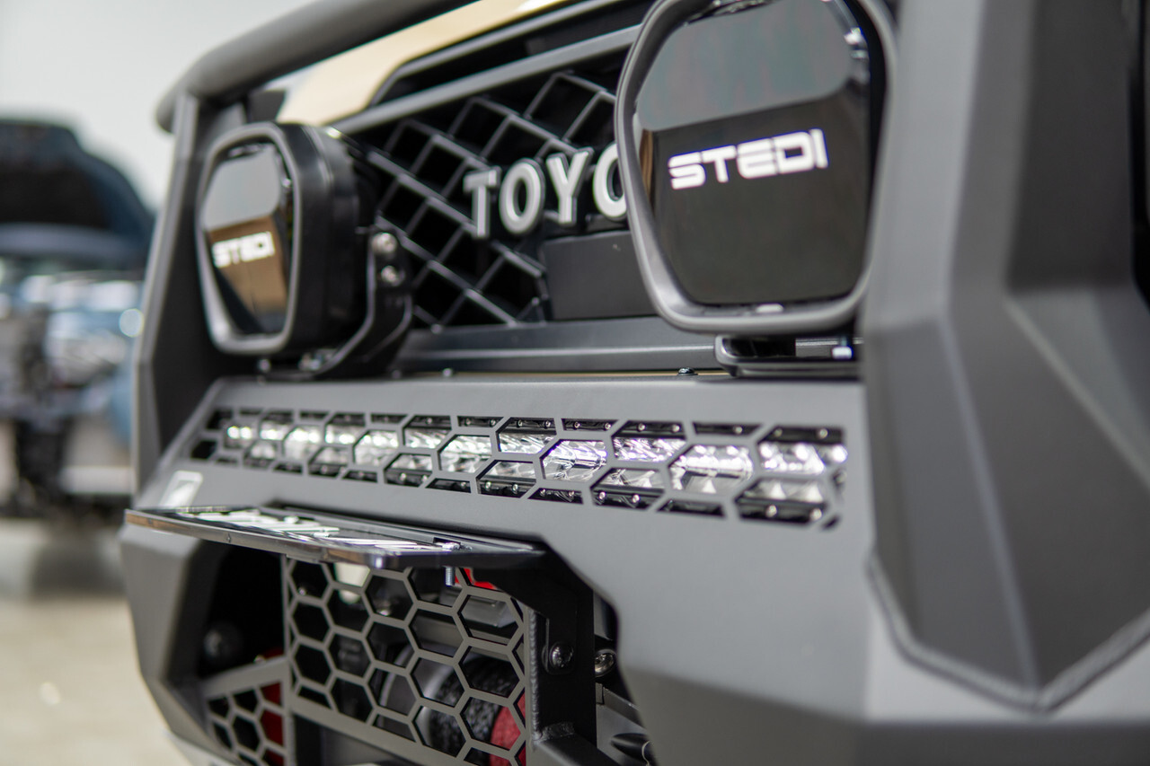 OFFROAD ANIMAL TORO BULL BAR TO SUIT DUAL CAB FACELIFT 70 SERIES TOYOTA LAND CRUISER (2024-ON)