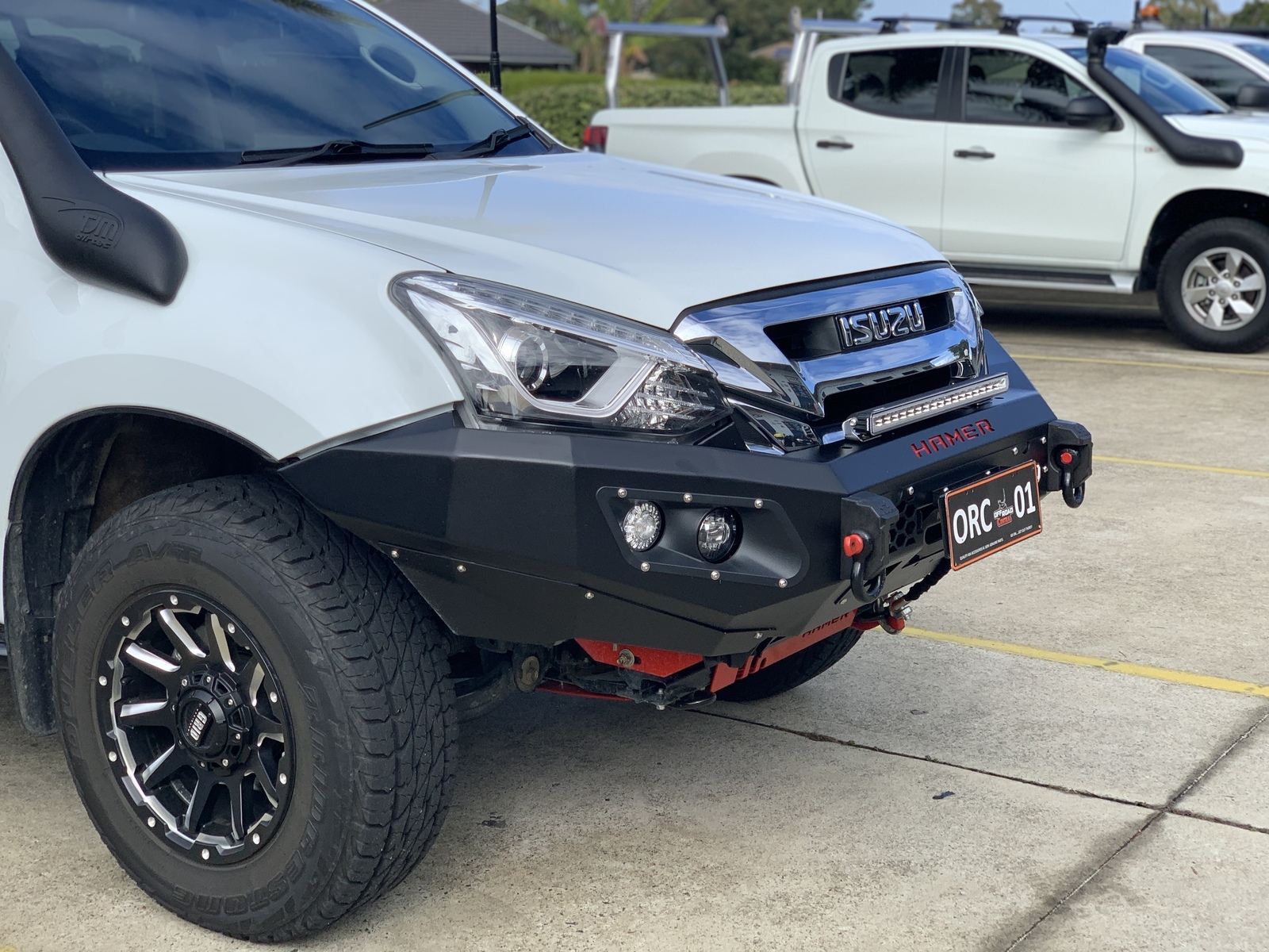 HAMER KING SERIES BULL BAR TO SUIT ISUZU D-MAX (2016-2020)