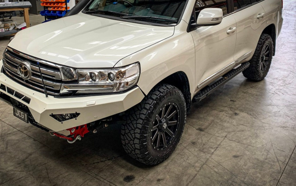 OFFROAD ANIMAL Rock Sliders To Suit Toyota Land Cruiser 200 Series (2007-2021)