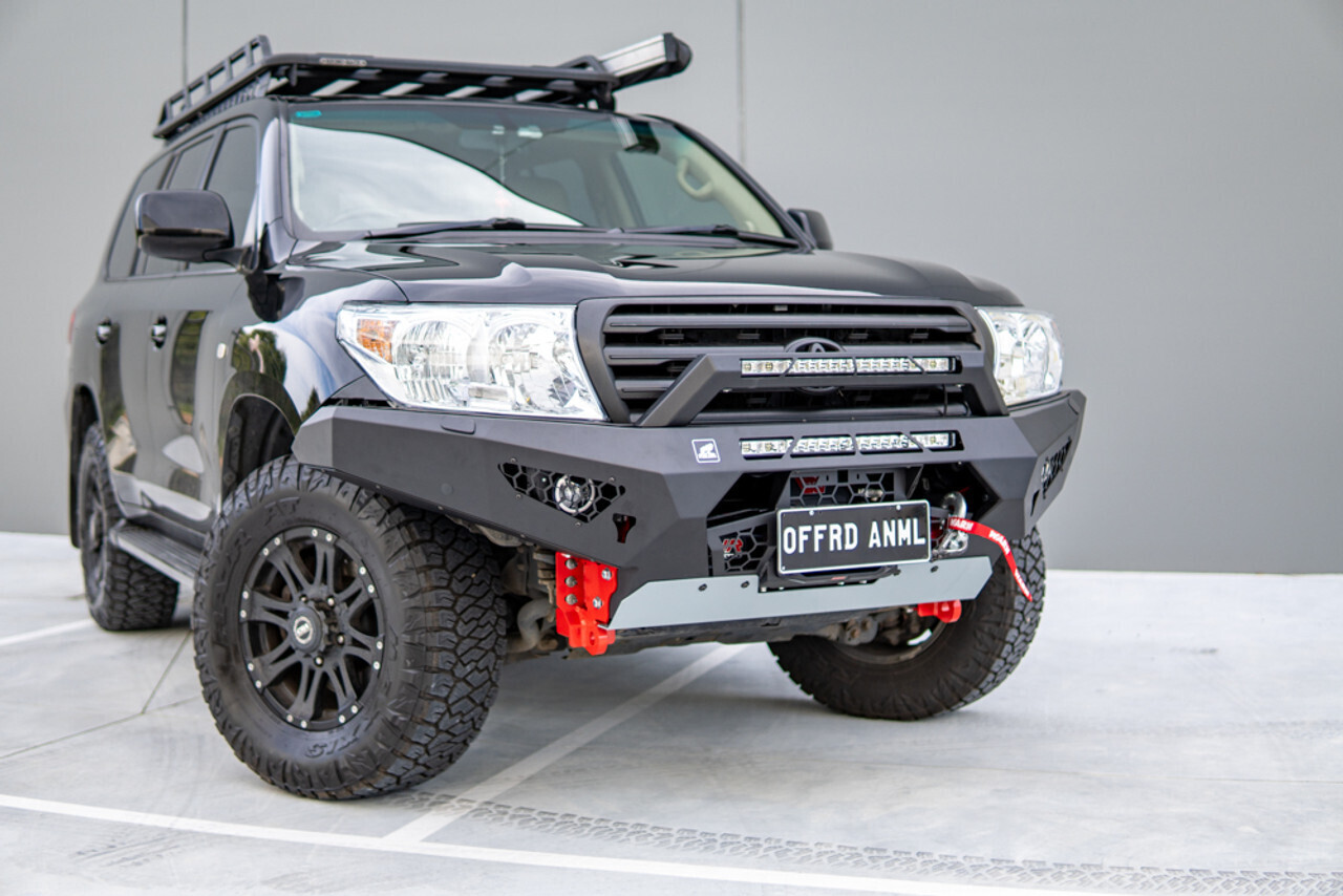Offroad Animal Predator Bull Bar To Suit Toyota Land Cruiser 200 Series (2008-2014)