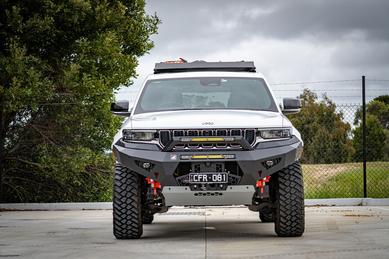 OFFROAD ANIMAL PREDATOR BULL BAR TO SUIT JEEP GRAND CHEROKEE WL & L (2022-ON)