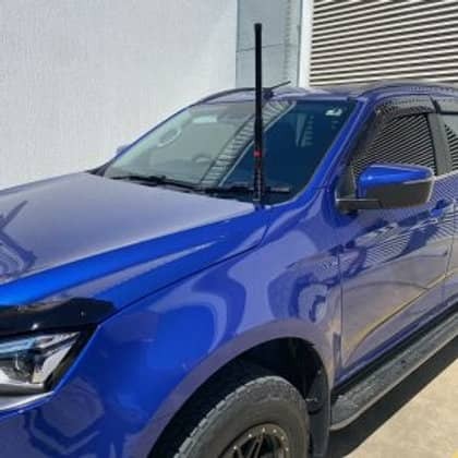 GMF 4X4 UHF ANTENNA BONNET BRACKET (DRIVER SIDE) TO SUIT ISUZU D-MAX (2021-ON) & MU-X (2022-ON)