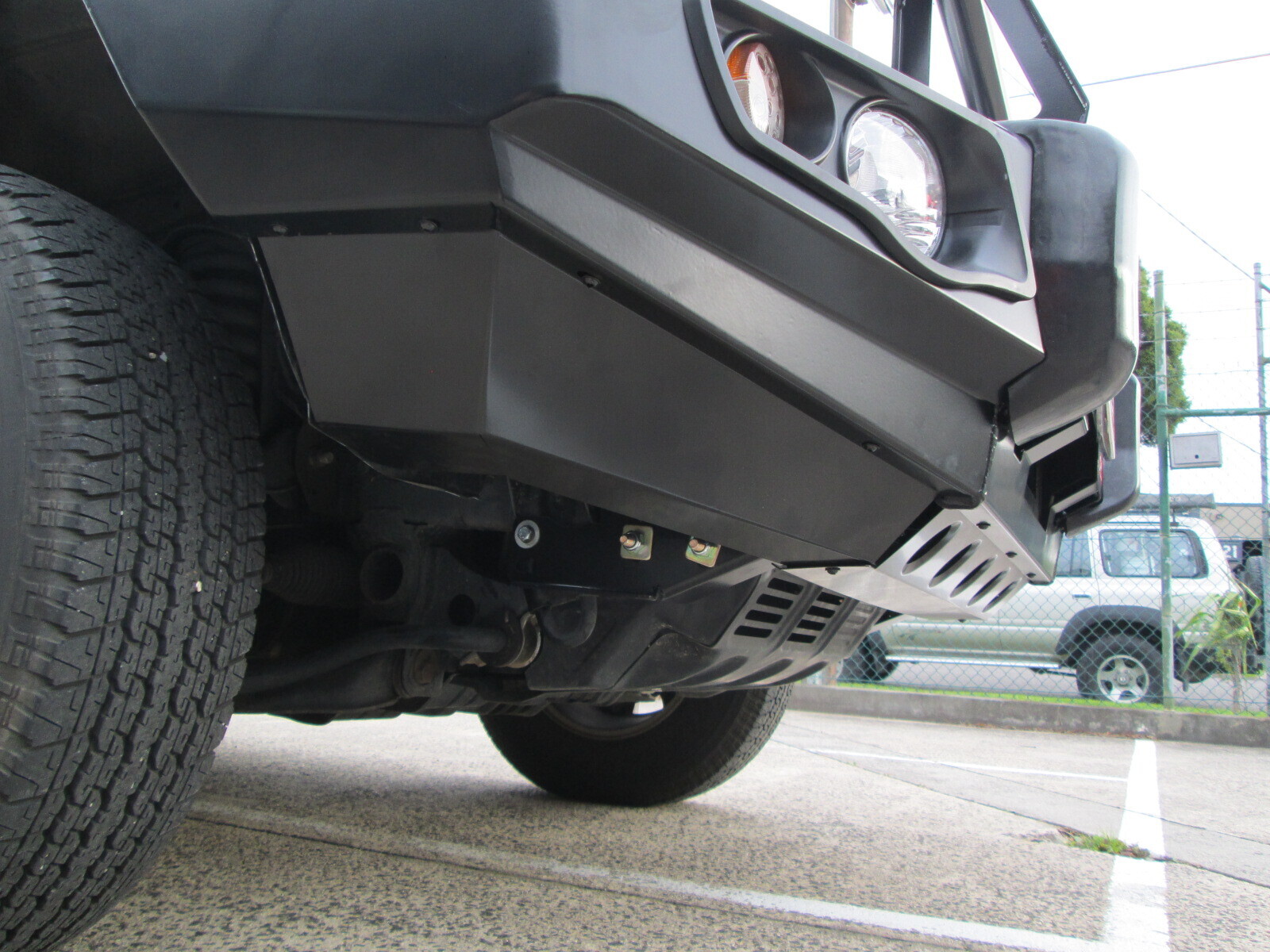 MCC 'FALCON A-FRAME' BULL BAR TO SUIT MITSUBISHI TRITON MN & ML / CHALLENGER PB/PC (2009-2015)