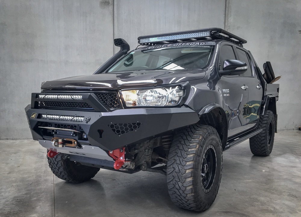 Offroad Animal Predator Bull Bar To Suit Toyota Hilux N80 (2015-2020)