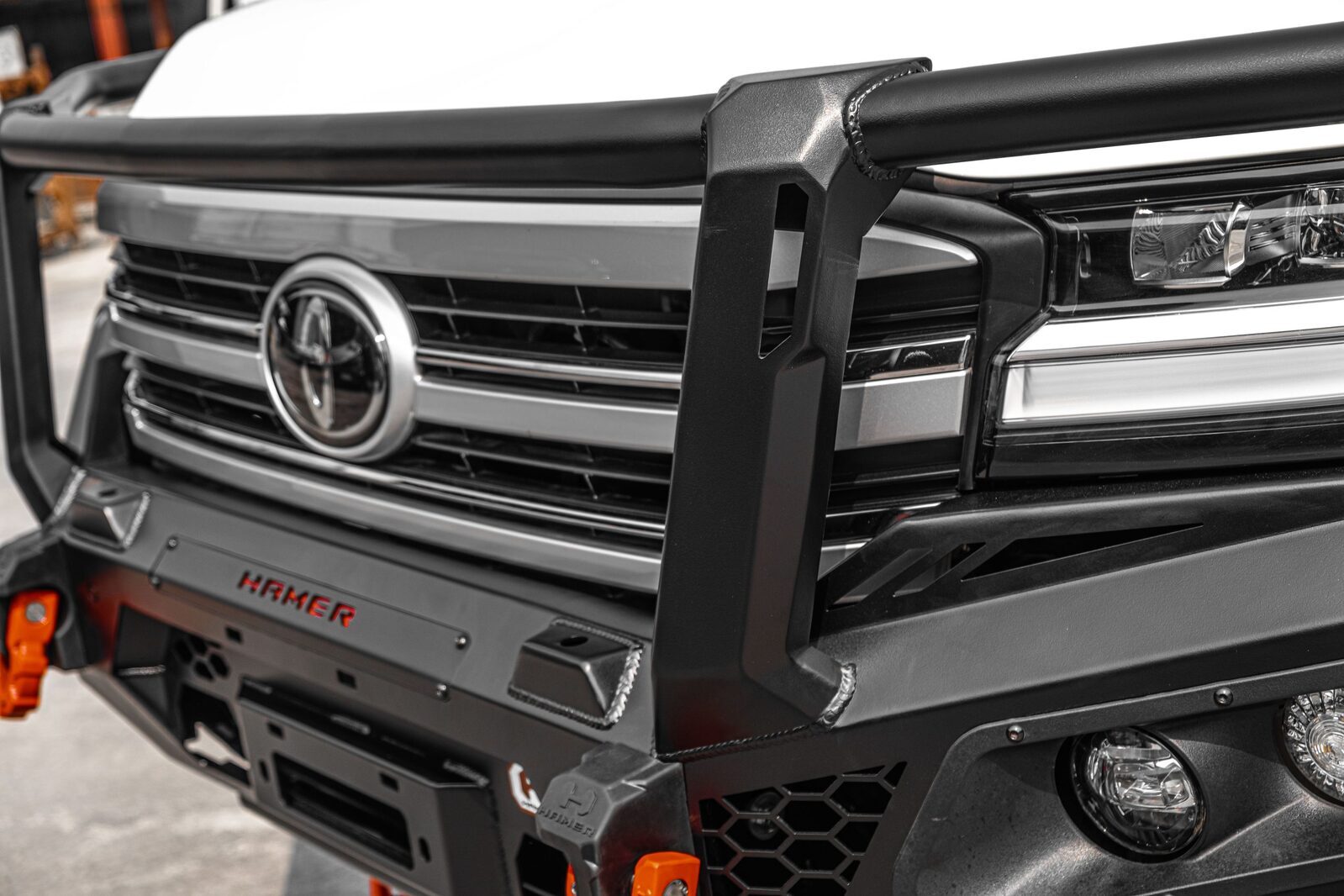 HAMER KING SERIES PLUS 3 LOOP BULL BAR TO SUIT TOYOTA LAND CRUISER 300 SERIES (2021-ON)