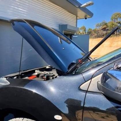 GMF 4X4 UHF ANTENNA BONNET BRACKET (PASSENGER SIDE) TO SUIT MAZDA BT-50 (2011-2020)