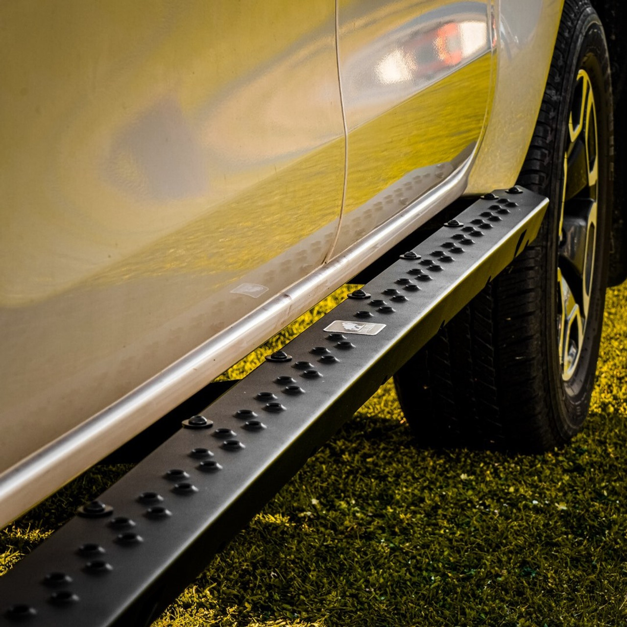 OFFROAD ANIMAL ROCK SLIDERS TO SUIT TOYOTA FORTUNER (2015-ON)