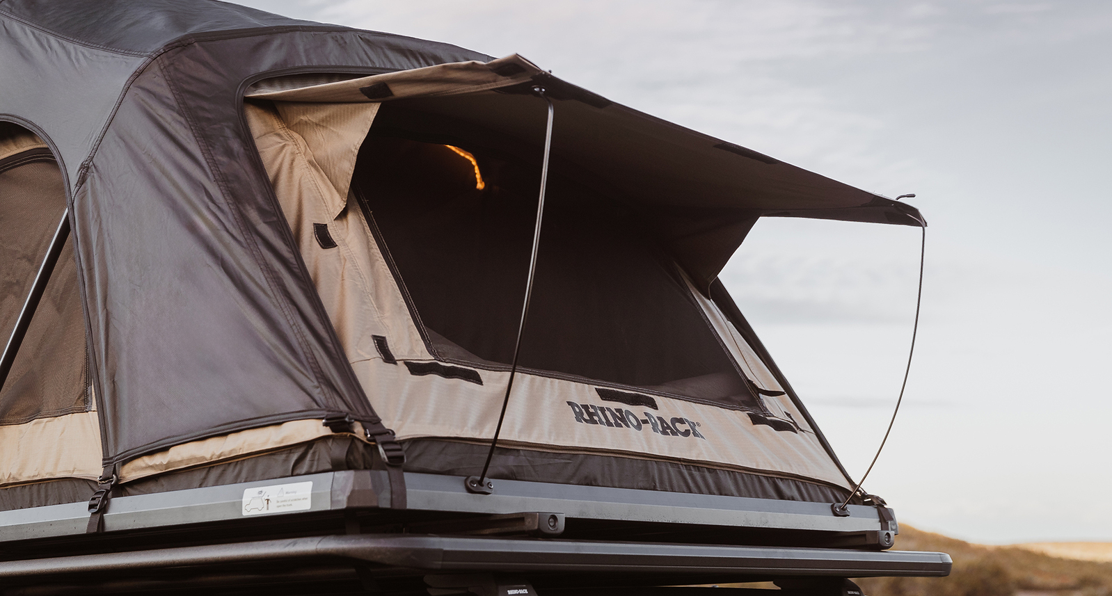 RHINO-RACK SOFTSHELL ROOF TOP TENT