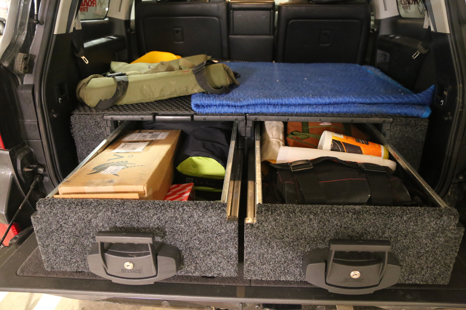 4WD INTERIORS 950 SERIES ROLLER DRAWERS TO SUIT TOYOTA LANDCRUISER 100 SERIES