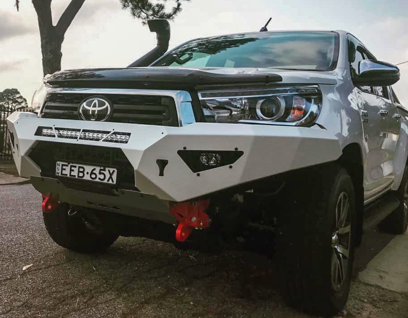 Offroad Animal Predator Bull Bar To Suit Toyota Hilux N80 (2015-2020)