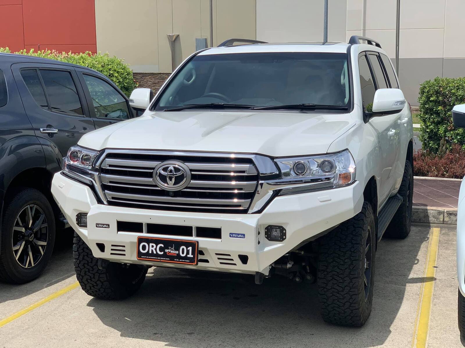 RIVAL ALLOY FRONT BUMPER TO SUIT TOYOTA LAND CRUISER 200 SERIES (2015-2021)