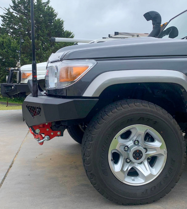 Offroad Animal Predator Bull Bar To Suit Toyota Land Cruiser 76/78/79 Series (2007-2023)