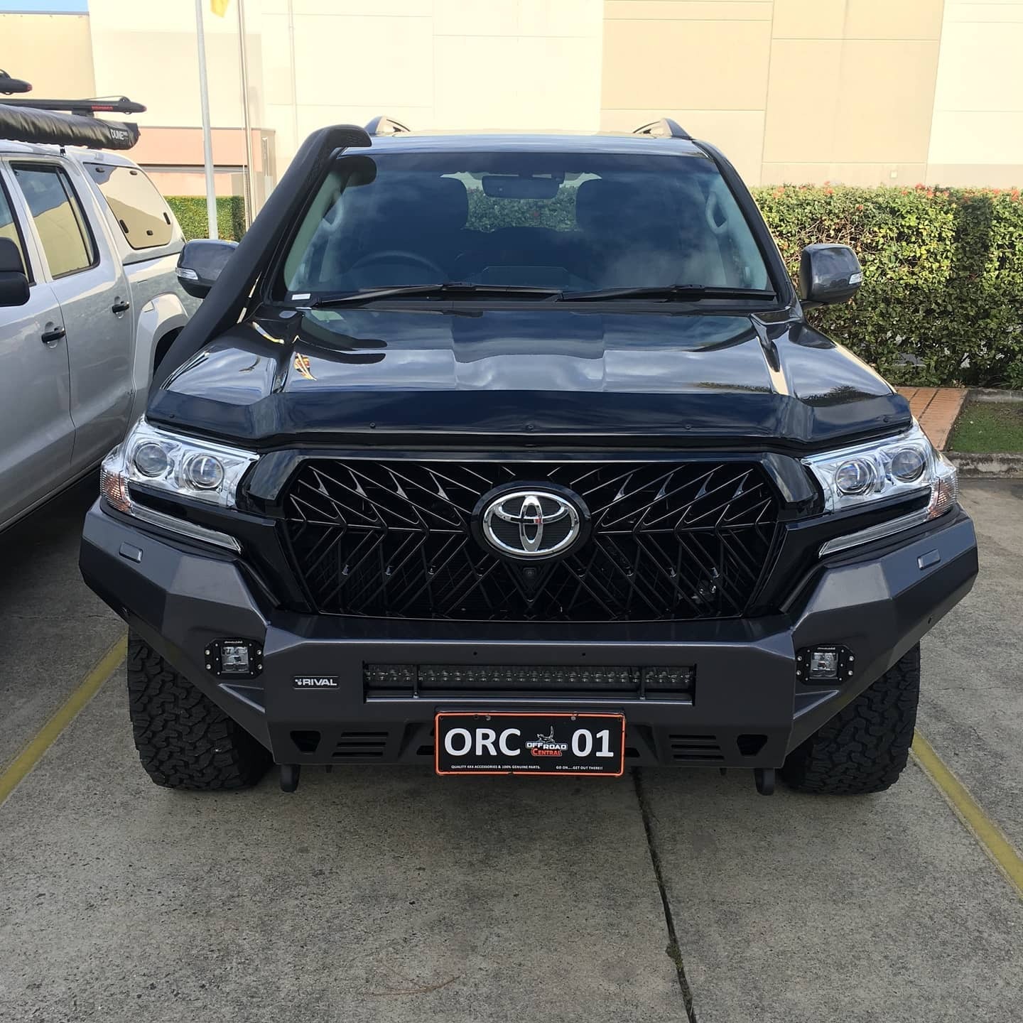 RIVAL ALLOY FRONT BUMPER TO SUIT TOYOTA LAND CRUISER 200 SERIES (2015-2021)