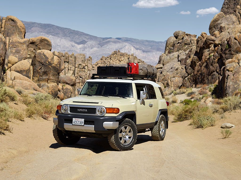 FRONT RUNNER SLIMLINE II ROOF RACK KIT TO SUIT TOYOTA FJ CRUISER (2011-ON)