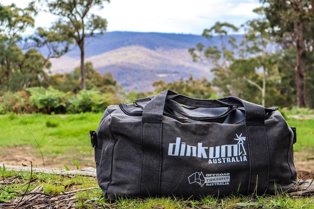 travel bag in dinkum