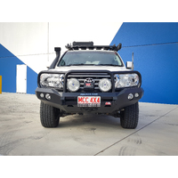 MCC ROCKER TRIPLE LOOP BAR W/UBP & FOGS TO SUIT TOYOTA LANDCRUISER 200 SERIES 2007-2015
