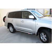 MCC SIDE STEP BLACK TO SUIT TOYOTA LANDCRUISER 200 SERIES 2007-2015 SECOND FACE LIFT (SERIES 3 ON)