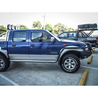 MCC SIDE STEP, RAIL AND SWIVEL BLACK TO SUIT NISSAN NAVARA D22 01/1998-2015