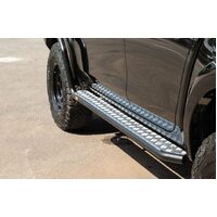 PIAK SIDE STEPS_ AL CHECKER PLATE SILVER ANODIZED NISSAN NAVARA NP300