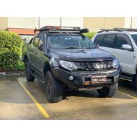 PIAK ELITE NON LOOP BAR W/BLACK TOW POINTS TO SUIT MITSUBISHI TRITON MQ (01/2015-11/2018)