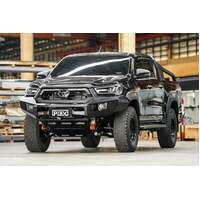 PIAK ELITE NO LOOP BAR W/BLACK TOW POINTS & ORANGE UBP TO SUIT TOYOTA HILUX (2020-ON)