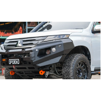 PIAK ELITE NO LOOP BULL BAR W/ORANGE TOW POINTS & BLACK UNDERBODY TO SUIT MITSUBISHI PAJERO SPORT QF (2019-ON)