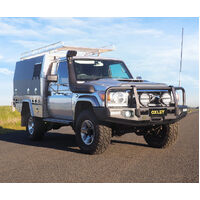 OXLEY BULL BAR (INC. TOW POINTS & FOGS) TO SUIT SINGLE CAB TOYOTA LAND CRUISER 70 SERIES (2017-ON)